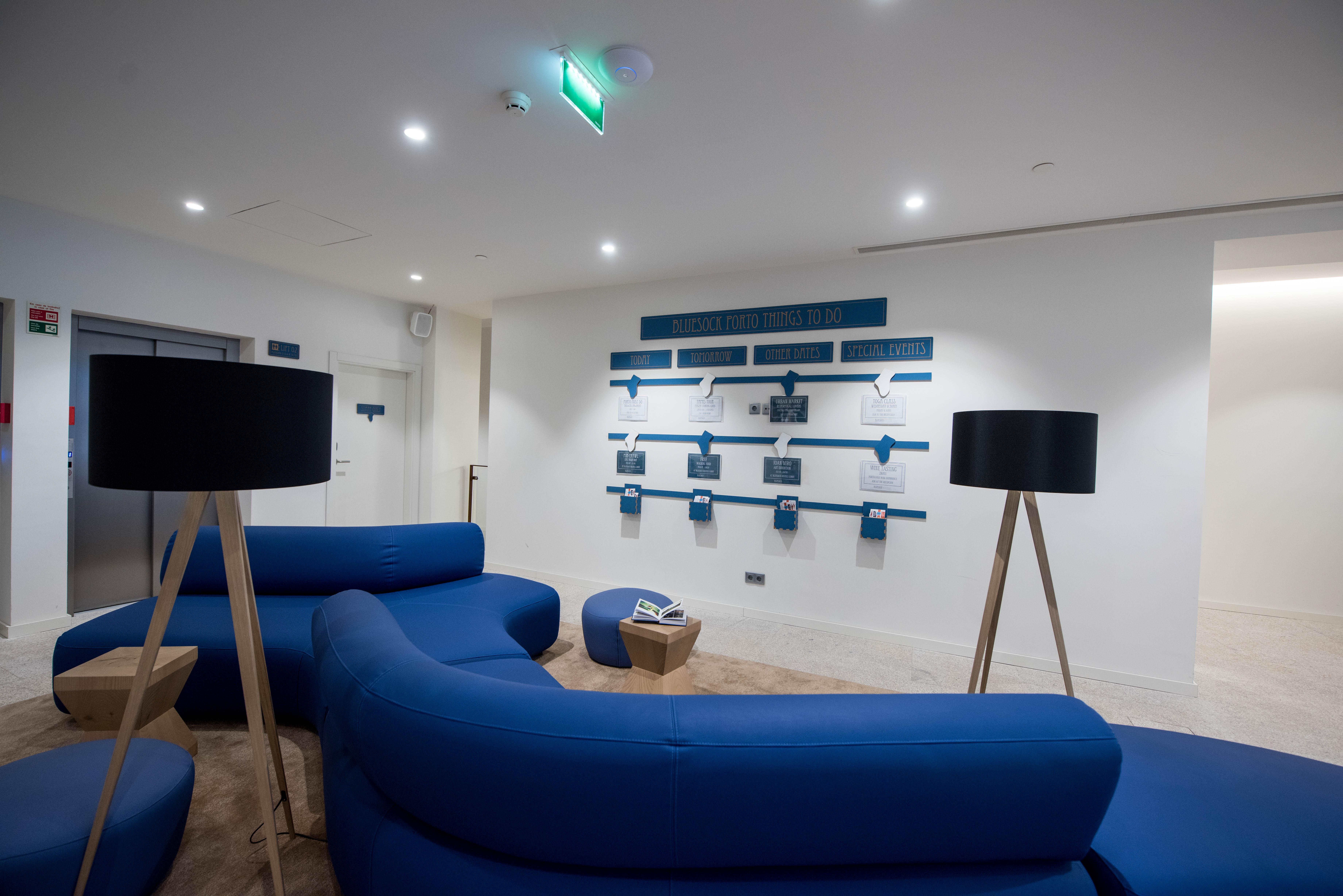 บลูซ็อค โฮสเทล ปอร์โต ภายนอก รูปภาพ The waiting room at the London headquarters