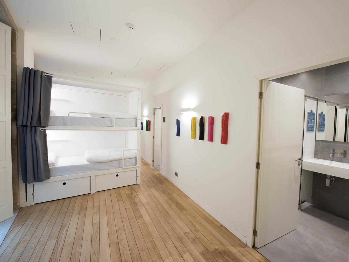 บลูซ็อค โฮสเทล ปอร์โต ภายนอก รูปภาพ A typical bedroom