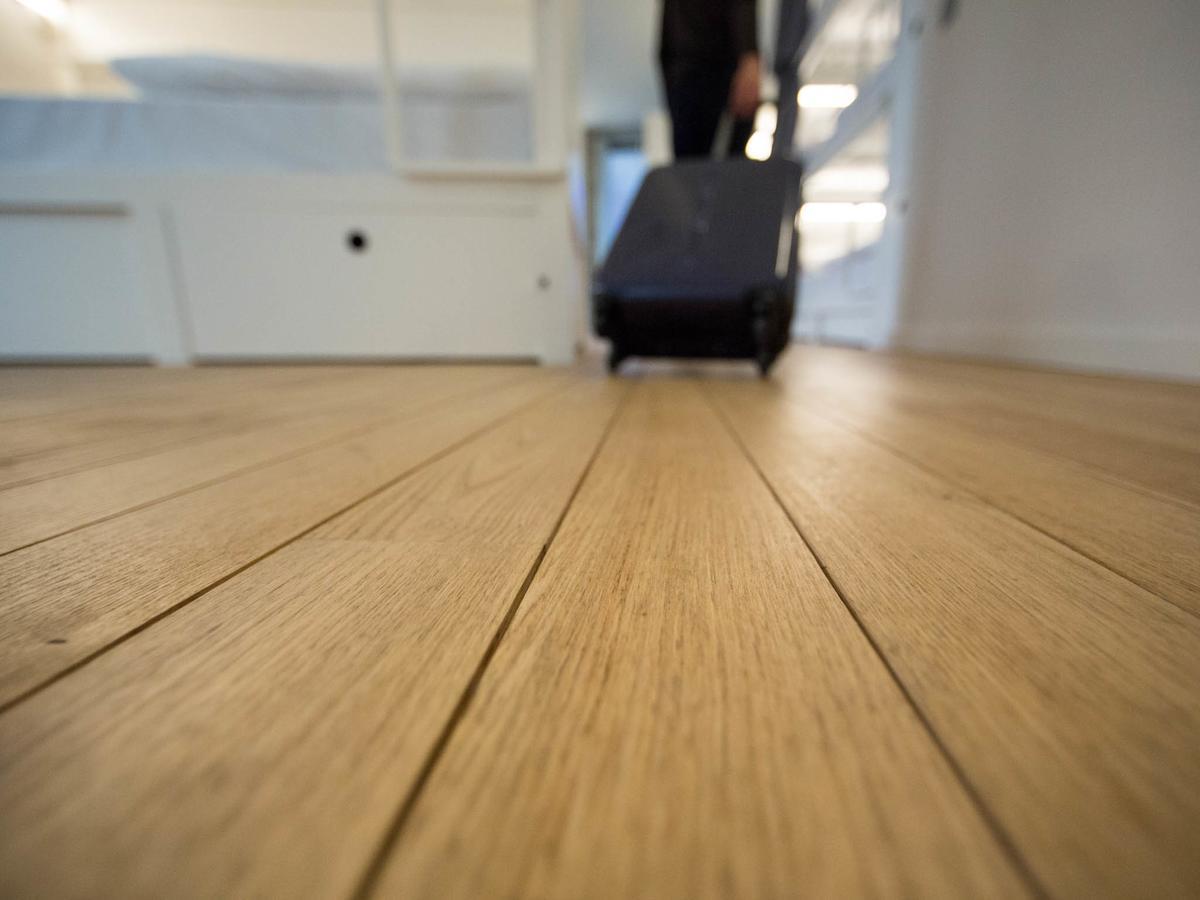 บลูซ็อค โฮสเทล ปอร์โต ภายนอก รูปภาพ Laminate flooring
