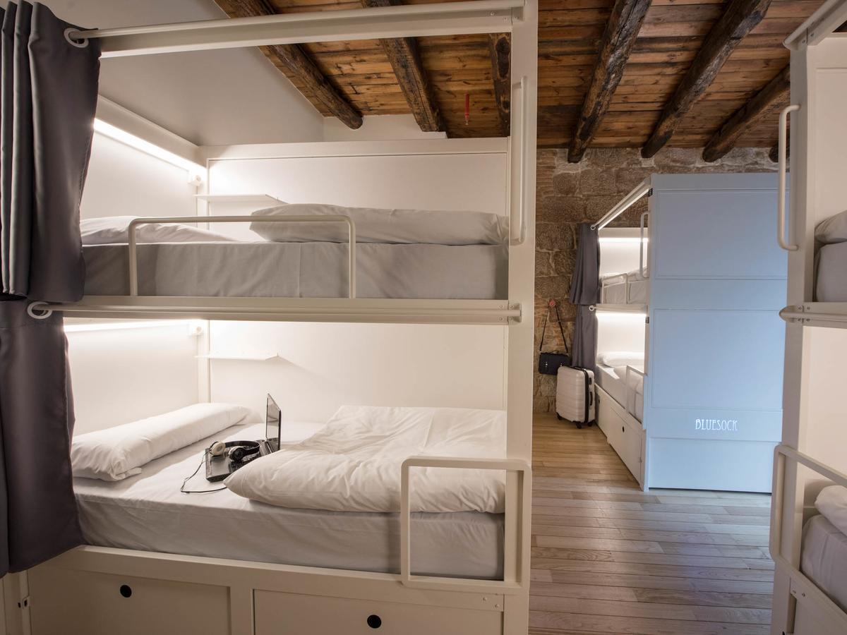 บลูซ็อค โฮสเทล ปอร์โต ภายนอก รูปภาพ A typical room at a youth hostel
