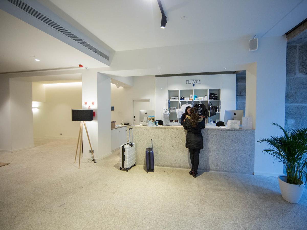 บลูซ็อค โฮสเทล ปอร์โต ภายนอก รูปภาพ The lounge at the airport