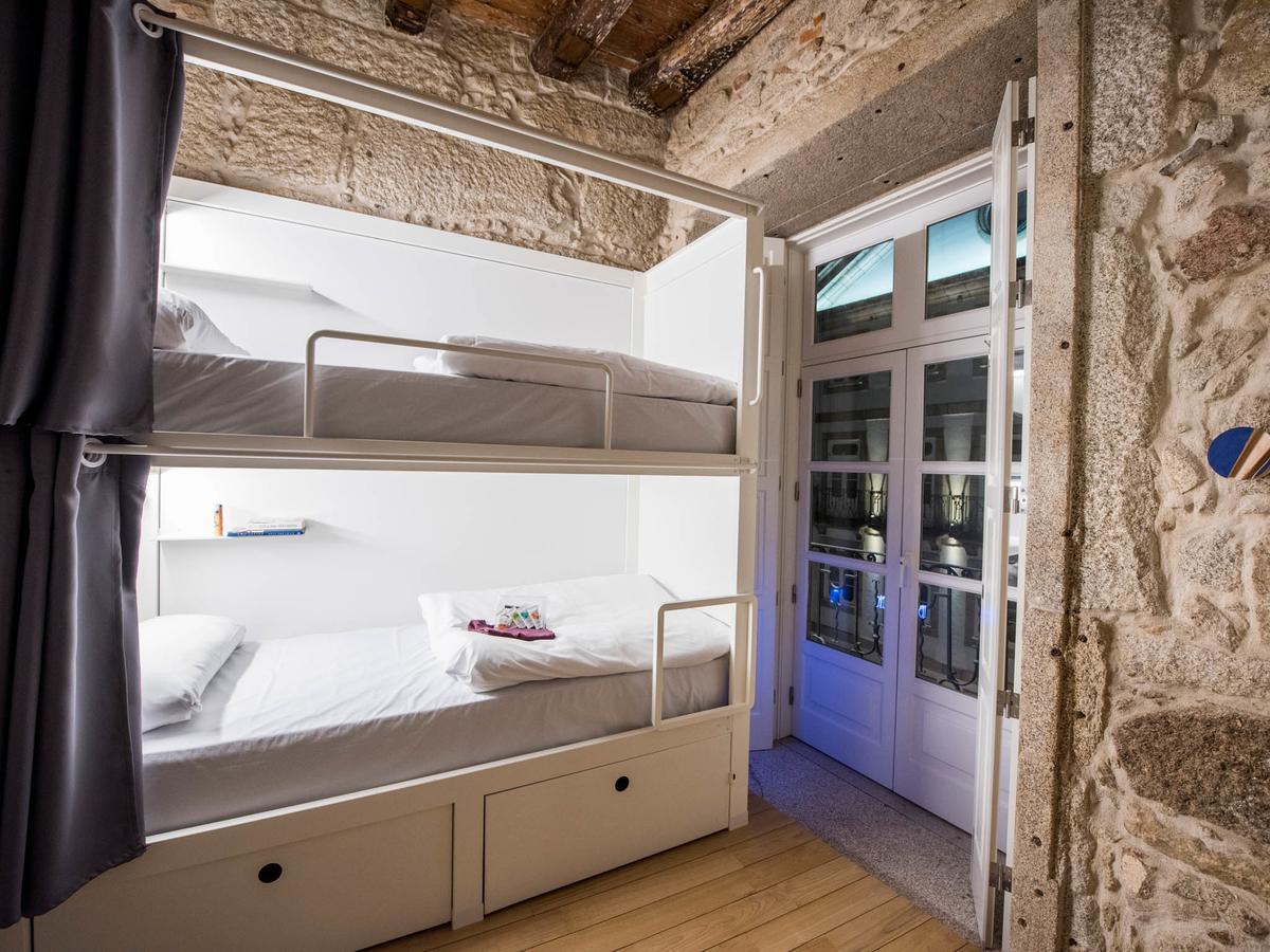บลูซ็อค โฮสเทล ปอร์โต ภายนอก รูปภาพ Hostel room in Athens, Greece