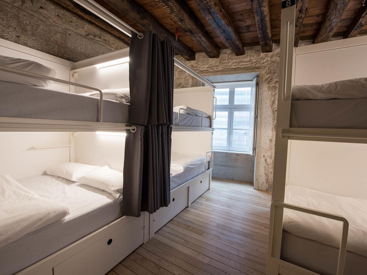 บลูซ็อค โฮสเทล ปอร์โต ภายนอก รูปภาพ A typical room at the hostel